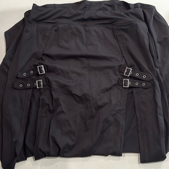 [Halara] NWT Waisted Decorative Buckle Split 2-in-1 Maxi
Casual Skirt - Picture 10 of 12